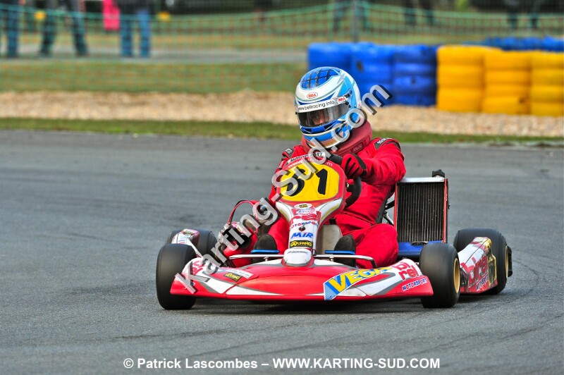31102010-merignac-Lascombes (1118).JPG